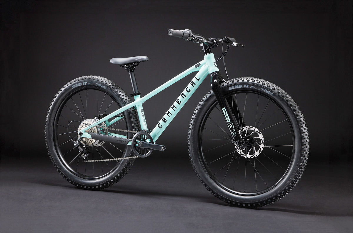 Commencal Ramones 24 Kids Mountain Bike - 7-Speed, Disc Brakes, Grippy Tires