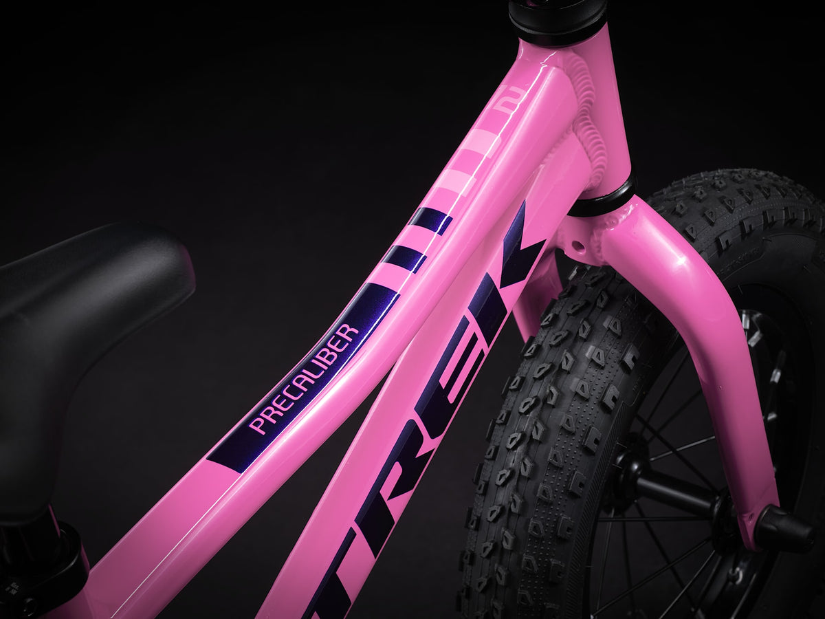 Trek Precaliber 12 Kids' Hybrid Bike with Removable Training Wheels Pink